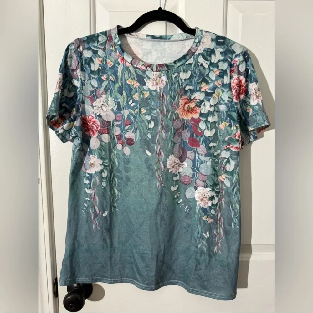 ⭐️Lot of 4 t-shirts in size S - Picture 5 of 9